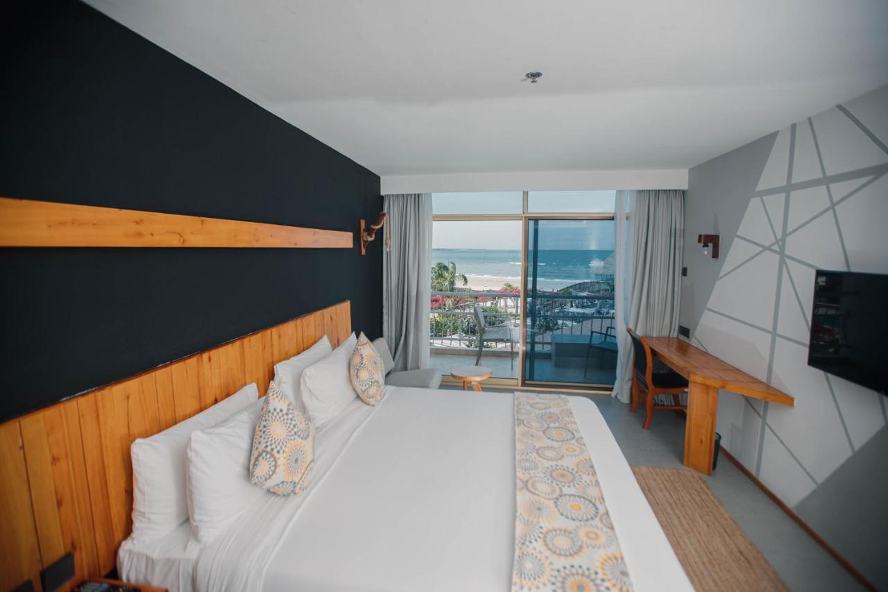 Giraffe Beach Hotel Daressalam Exterior foto